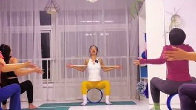 60 分钟轮瑜伽，让你5分钟看完，喜欢记得点赞收藏哦，喜欢口令讲解版的亲们，下方评论区留言告诉我哦#