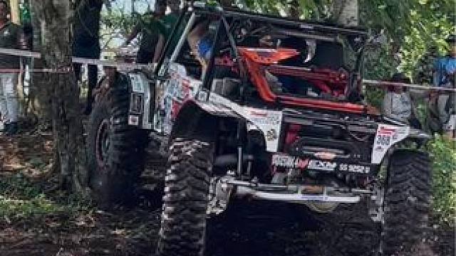 四轮转向➕单边刹车#马来西亚国际雨林赛#沙巴