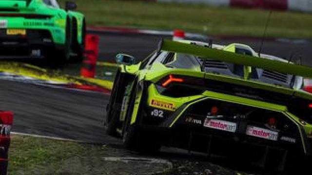 GT赛车的魅力！#赛车 #gt赛车 #兰博基尼 #保时捷 #斯帕赛道