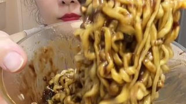 #爱就是一起吃好多好多顿饭 #这一口简直香迷糊了 #妈呀太香了 #吃货日常 #美食