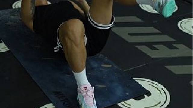 22赛季詹姆斯都在用的核心训练宝藏动作！ 赶紧纳入你的训练库！#干货分享 #运动表现 #核心训练