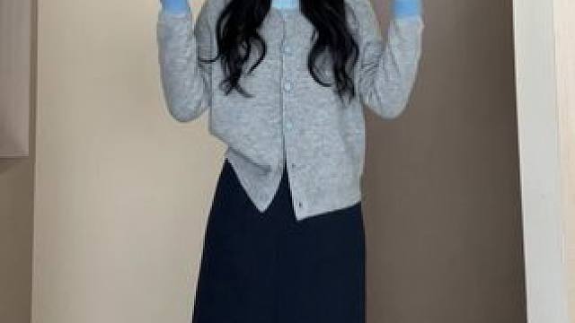 出门跟男朋友约会，姐妹们帮我看看，哪一套更显瘦 #又酷又飒的早秋ootd #今天穿什么 #梨形身材穿