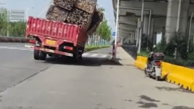 君子不立于危墙之下！