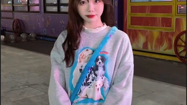 秋天是倒放的春天，晚安是爱你的诗篇