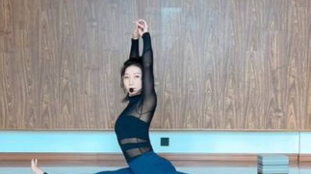 想要瑜伽一字马下的漂亮，就先把这几个动作练好。#瑜伽 #一字马 #瑜伽教学 #零基础学瑜伽