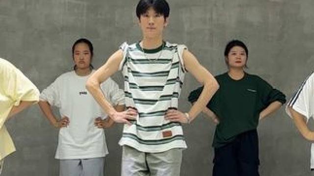 今天带入门班简简单单练个（看完惊喜）！！！#零基础学舞蹈 #基本功组合  #CC的周末特训班 #CC