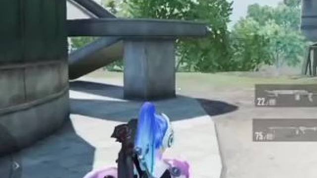 玩地铁逃生，我打的东西凭什么分队友这么多？#吃鸡日常 #地铁逃生#小学生#又菜又爱玩系列