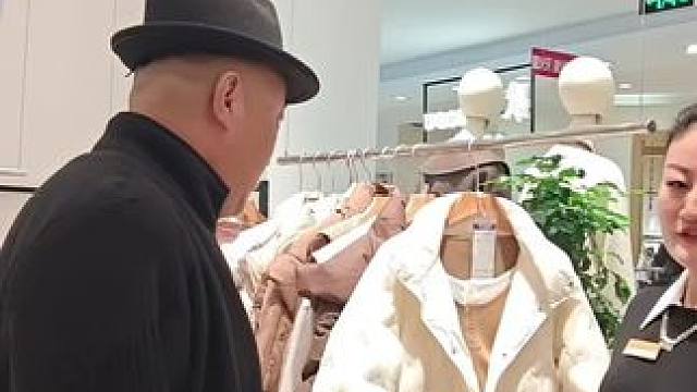 人穷势不输 #钢城银座二楼诗萌女装 #就是这个范 #气势不能输