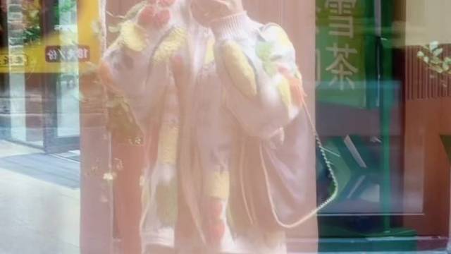 一个人出来走走