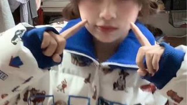 到底是谁的团支书跳了哇 #团支书 #简单易学手势舞 #甜妹本命手势舞