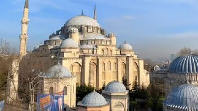 打卡土耳其伊斯坦布尔，博斯普鲁斯海峡上的古老帝国，那时的名字还叫君士坦丁堡。#旅行大玩家 #旅行也需