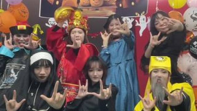 咱也是玩上变装了#万圣节魔法之夜 #一种很新的万圣节cos #entertainer变装 #济源OM