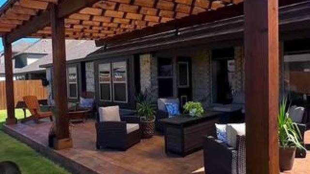 英国安装露台遮阴棚施工过程！#施工工艺 #能工巧匠 #匠心制作 #作品同步头条赢激励