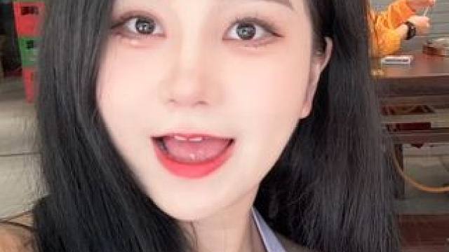 姐妹局～多碰杯 常见面！一起吃顿热腾腾 麻辣的火锅吧。 #重庆#无辣不欢#重庆美食#爆辣#吃香喝辣冰