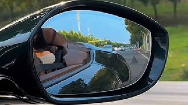 猜猜这是法拉利哪款车 #法拉利#法拉利敞篷 #敞篷跑车 #敞篷跑车兜风