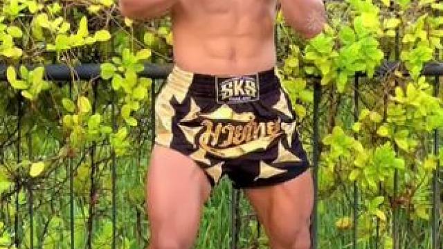 泰拳手 泰拳空击#泰拳 #格斗 #暴力美学 #台上一分钟台下十年功 #不负热爱