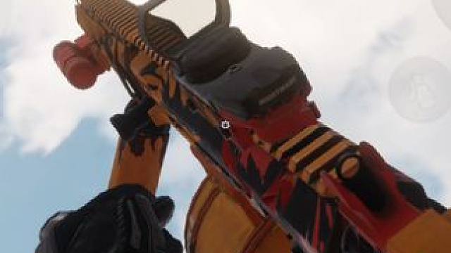 暗区突围：午夜梦魇与近战武器锤子的展示#暗区南瓜月活动 #暗区突围 #来暗区猛攻吧