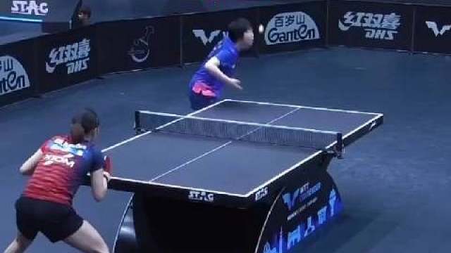 蒯曼3-1金娜英 ，恭喜大丫头以【11-7，11-3，11-6】连下三局，进步好快，这次没有莎莎和鳗