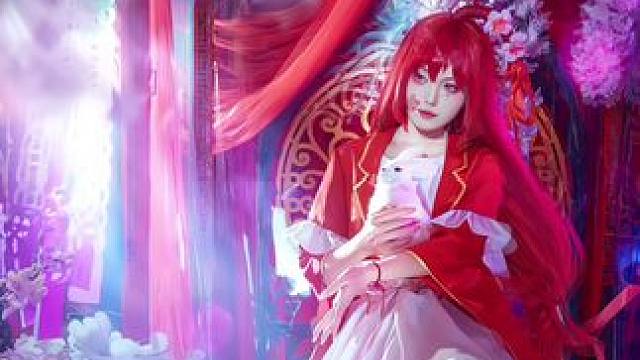 万圣暗夜版小楼cos来啦❗❗❗ 哇哦哇哦！感谢超级可爱的小姐姐给我们投稿的暗夜版小楼cos照片！这也