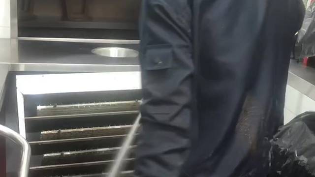 忙碌的夜晚，加班干活