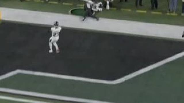 又是一副世界名画，龙哥连线威尔逊单手接球达阵；#美式橄榄球 #nfl #罗杰斯 #加雷特威尔逊 #纽