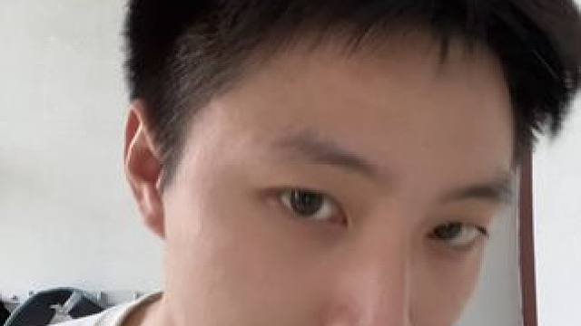 两边太炸，头顶长度不够我也是忍不住了，应该没翻车吧？#换个发型换个人#好物推荐