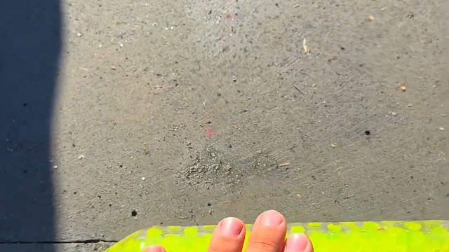 楼梯滚瓶子爆破解压时刻