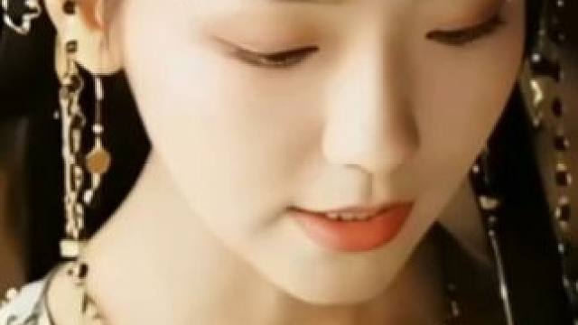 太子守身于太子妃，侧妃一步步设计让太子对自己动情 #碧海剧场 #因为一个片段看了整部剧 #古装剧 #