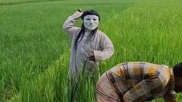 哈哈稻草人恶搞 #看一遍笑一遍