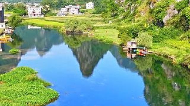 人人都说桂林好，只因未到河池来。河池的山峻秀挺拔，河池的江水会开花，河池的姑娘人人夸。#更好的风景永