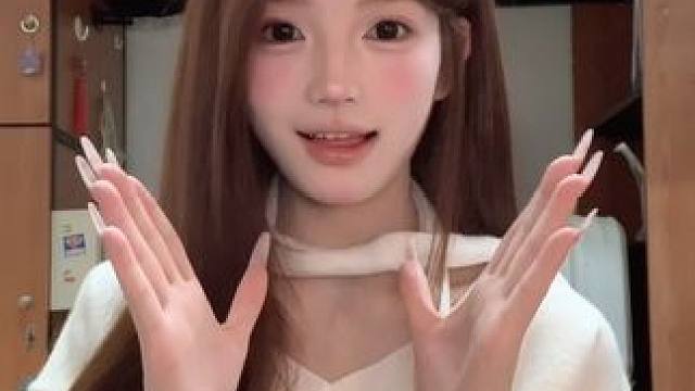 好像小猫手势舞≽^•⩊•^≼
#甜甜的手势舞 #一学就会系列 #甜妹