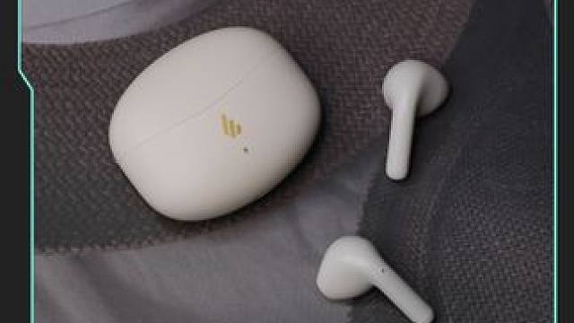 大品牌低预算高颜值的蓝牙耳机，性价比拉满了 #漫步者原子豆 #漫步者蓝牙耳机 #性价比耳机 #蓝牙耳