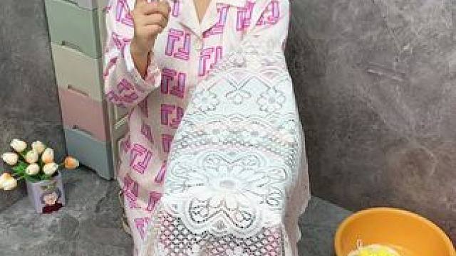 #兔耳脸盆架  可以收纳多个脸盆，家里的鞋刷都可以挂上去，还不占空间#免打孔  #小兔脸盆置物架