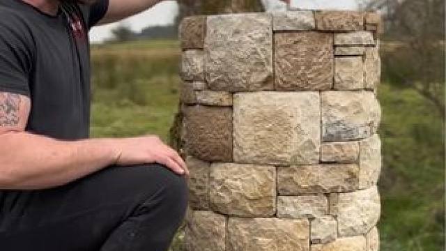 建造一个圆形柱子 #dou上热门 #是时候展现真正的技术了 #施工现场实拍