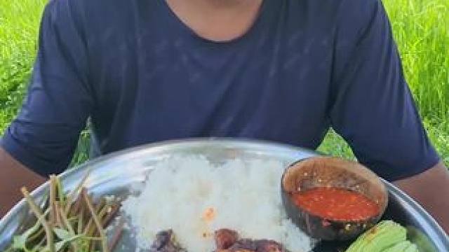 吃鸡腿 #农村生活 #农村美食 #乡村美食