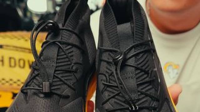 【评测预告】可以打球打盘的通勤鞋 有没有一双鞋可以自由切换城市中的不同场景？
从上班通勤走路——健身