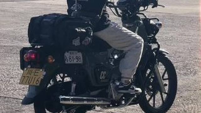 幼兽真的很好骑 松弛感拉满 #本田幼兽cc110 #本田幼兽 #幼兽 #复古摩托车 #女骑