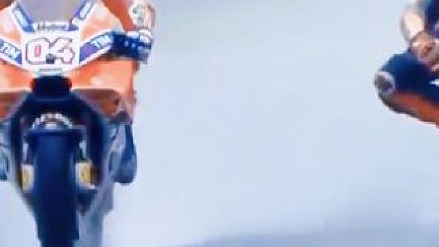 #motogp #摩托车比赛 #危险动作请勿模仿 #压弯 #赴一场冬日浪漫之约
