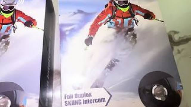 #S2滑雪对讲机 安利一个宝藏级别的滑雪对讲机。既可以听歌 也可以随时跟伙伴们沟通、#EJEAS #