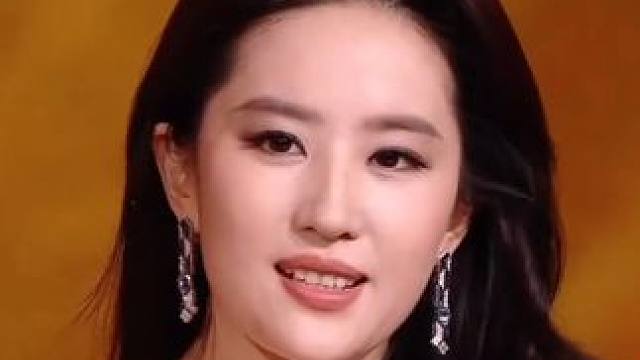 原来#刘亦菲 能量低的时候也会去看黄亦玫呀～#玫瑰的故事