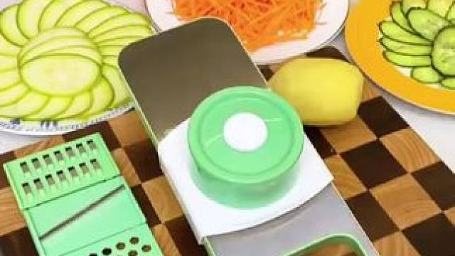 有了这个护手#擦丝器 方便快捷又好用，不管是切片还是刨丝都很顺滑