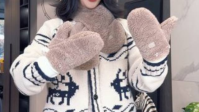 这么贴心的设计也就是蕉内了吧。保暖的同时还可以翻盖露手指头，还有防丢绳可拆卸#蕉内#蕉内手套 #保暖