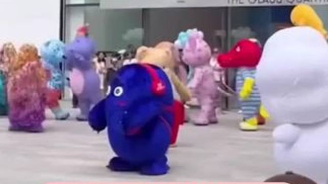 现在的车尾标也太可爱了 #汽车尾标 #问界 #比亚迪 #红旗#领克