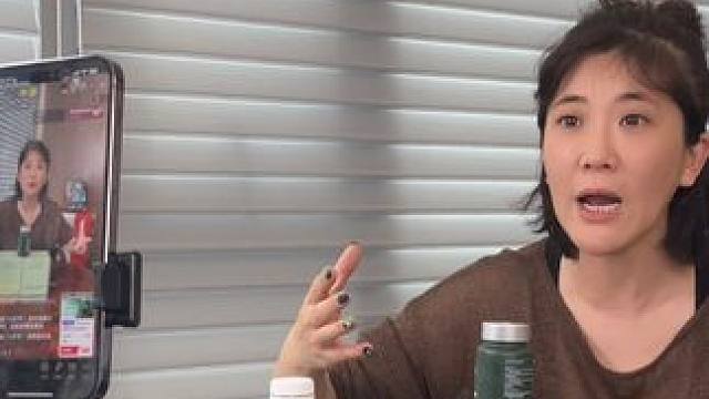 滤镜胶囊就像一个指挥官一样，嘴上说着这边不能靠，在行动上给你撵走！