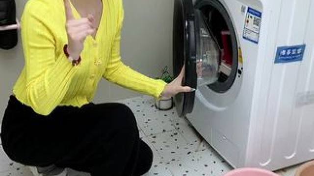 #兔耳脸盆架  可以收纳多个脸盆，家里的鞋刷都可以挂上去，还不占空间#免打孔  #小兔脸盆置物架