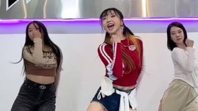 生活三折叠，怎么折都没钱#dancechallenge #drip #babymonster #翻跳