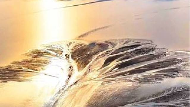 立冬节气，在杭州钱塘大湾区湿地公园航拍到天空之镜，养了眼，醉了心#杭州大湾区湿地公园 #潮汐树 #立