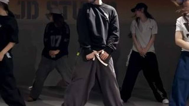 #小五编舞 #原创编舞 态度 燥起来