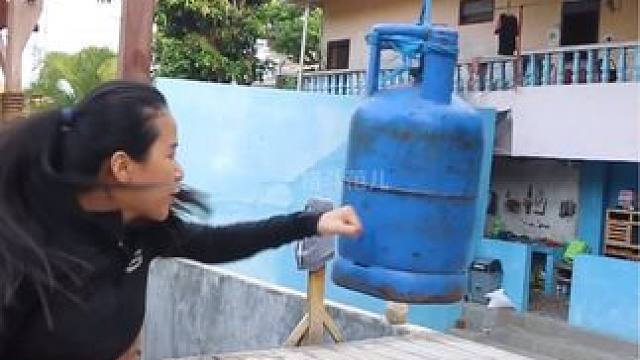 这力量比李小龙的都刚猛！#格斗 #功夫