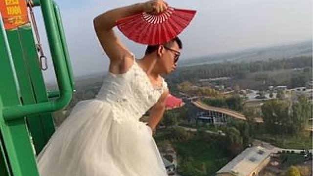 咱们讨论一下蹦极真的可以重生嘛？ 我想问问蹦过极的人，蹦极真的可以重生嘛？#百大运动玩咖挑战赛 #蹦